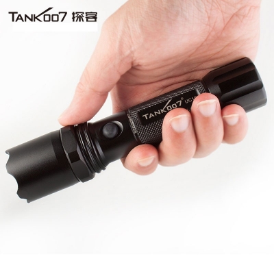 tank007新款UC19超遠射大功率遠程戶外狩獵執(zhí)勤，執(zhí)法，巡邏直充手電筒